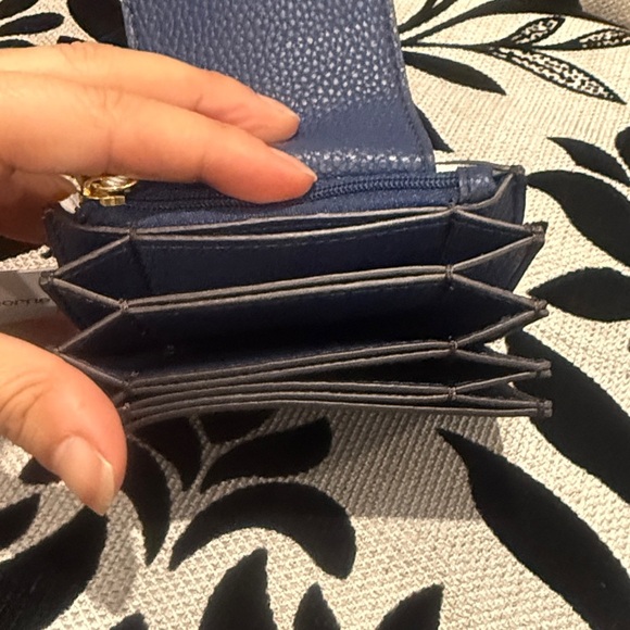 Liz Claiborne Navyy Blue Card Holder with Gold Initials - Picture 3 of 3